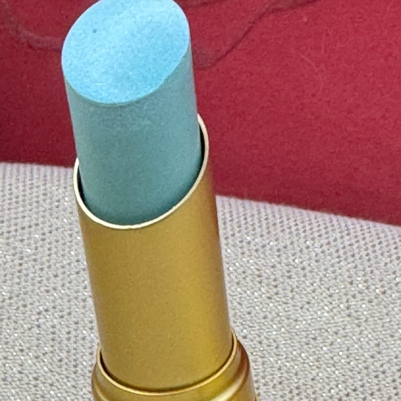 Too faced ‘unicorn tears’ lipstick - Picture 3 of 9